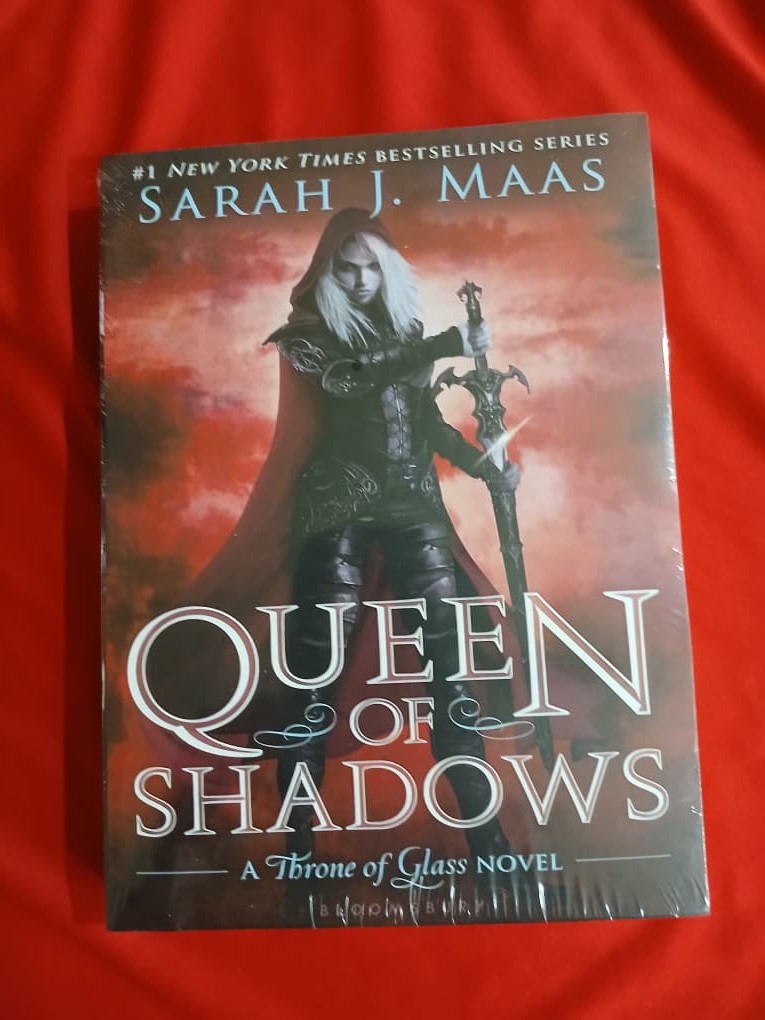 Throne Of Glass 8 Book Set By Sarah J Maas (Paperback English Book Soft Cover)