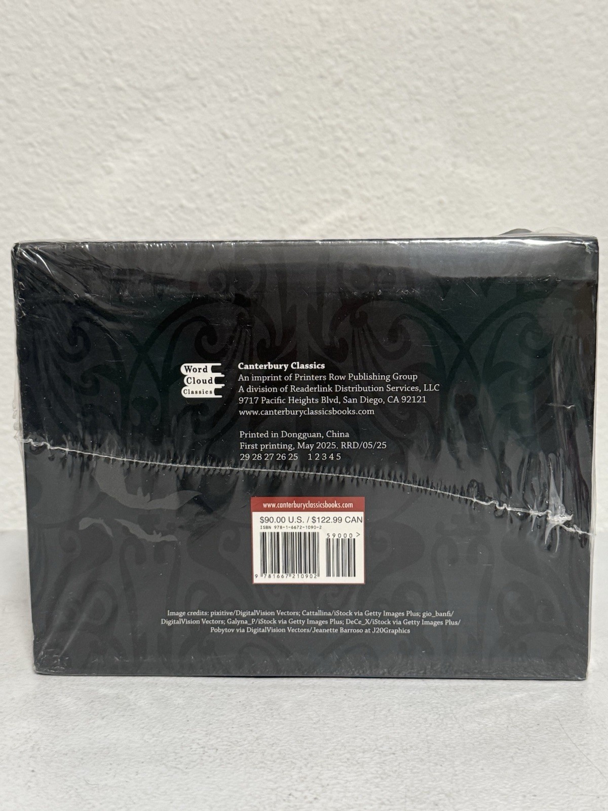 Horror Collection Word Cloud Classics Box Set – Art Page Edges – Sealed