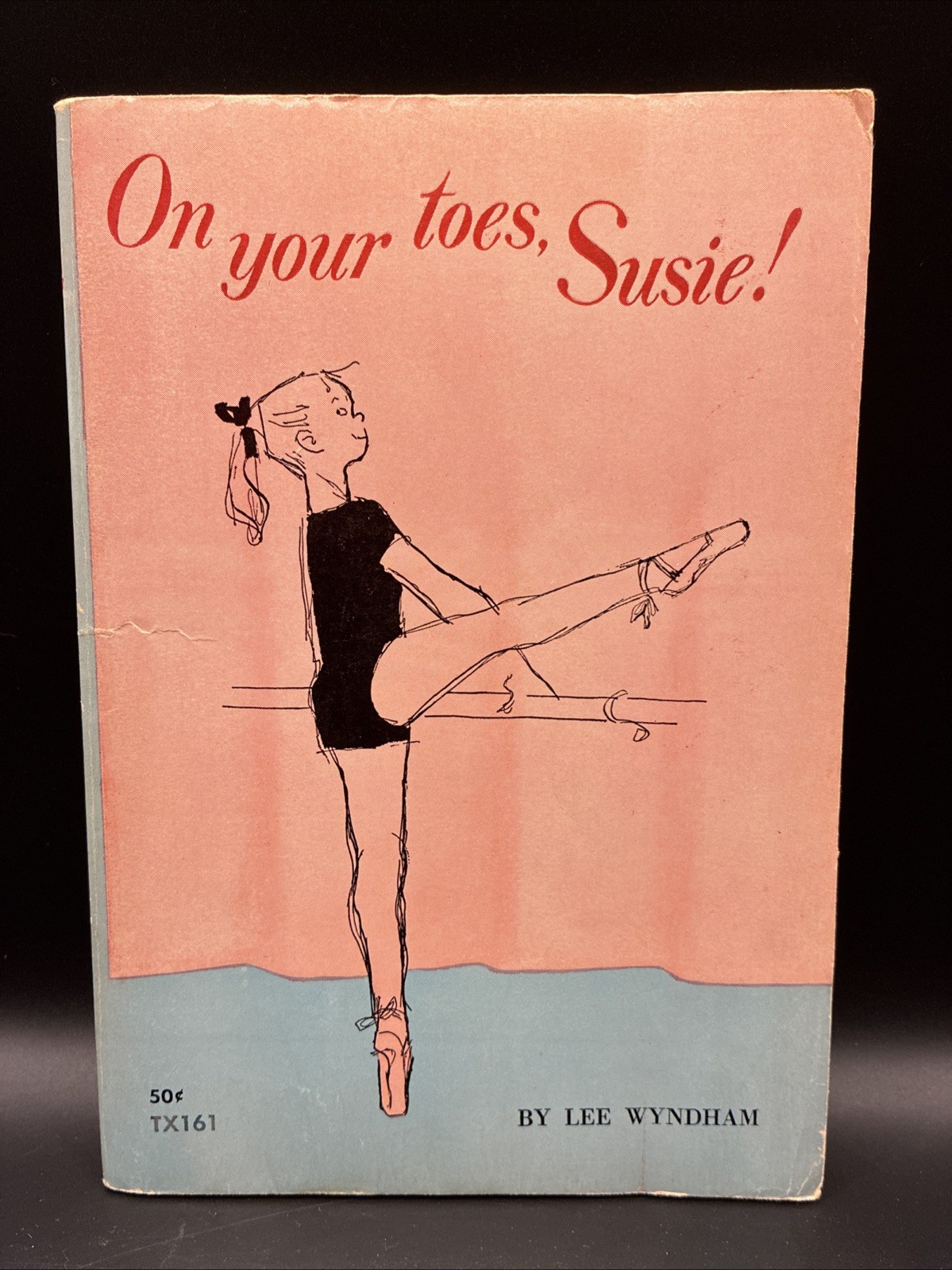 On Your Toes, Susie! ~ Lee Wyndham ~ Vtg Scholastic Book Services ~ TX 161