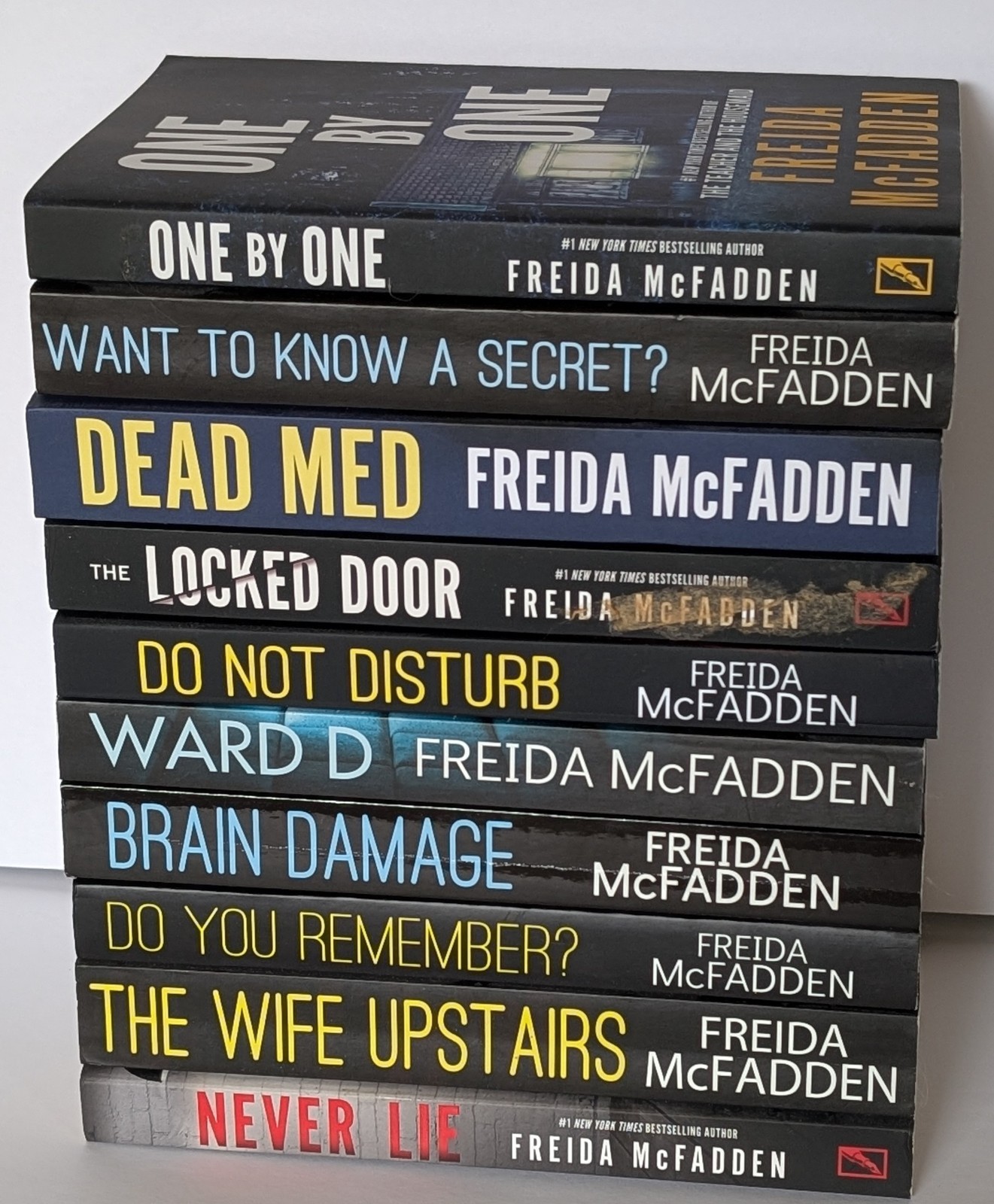 Freida McFadden Book Bundle Lot Of 10 Never Lie, Ward D, Dead Med, Brain Damage