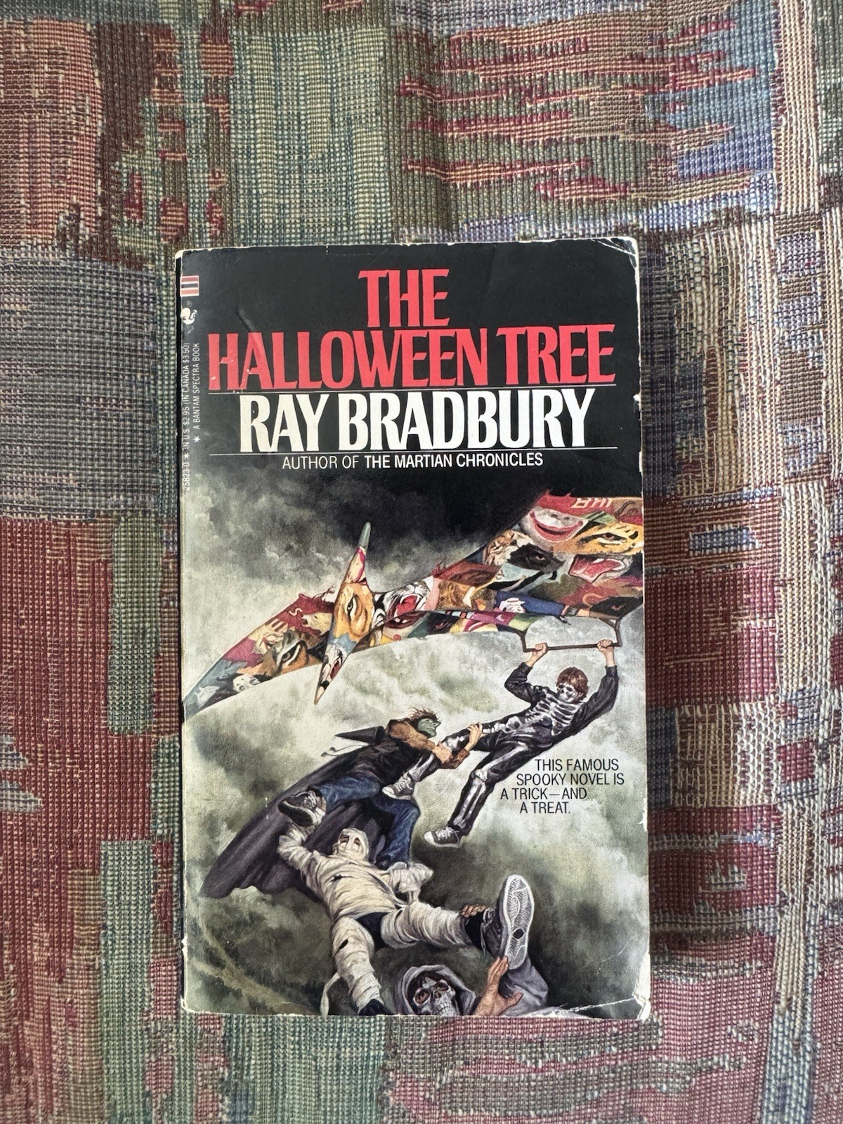 The Halloween Tree By Ray Bradbury (Paperback, September 1982, Bantam Spectra)