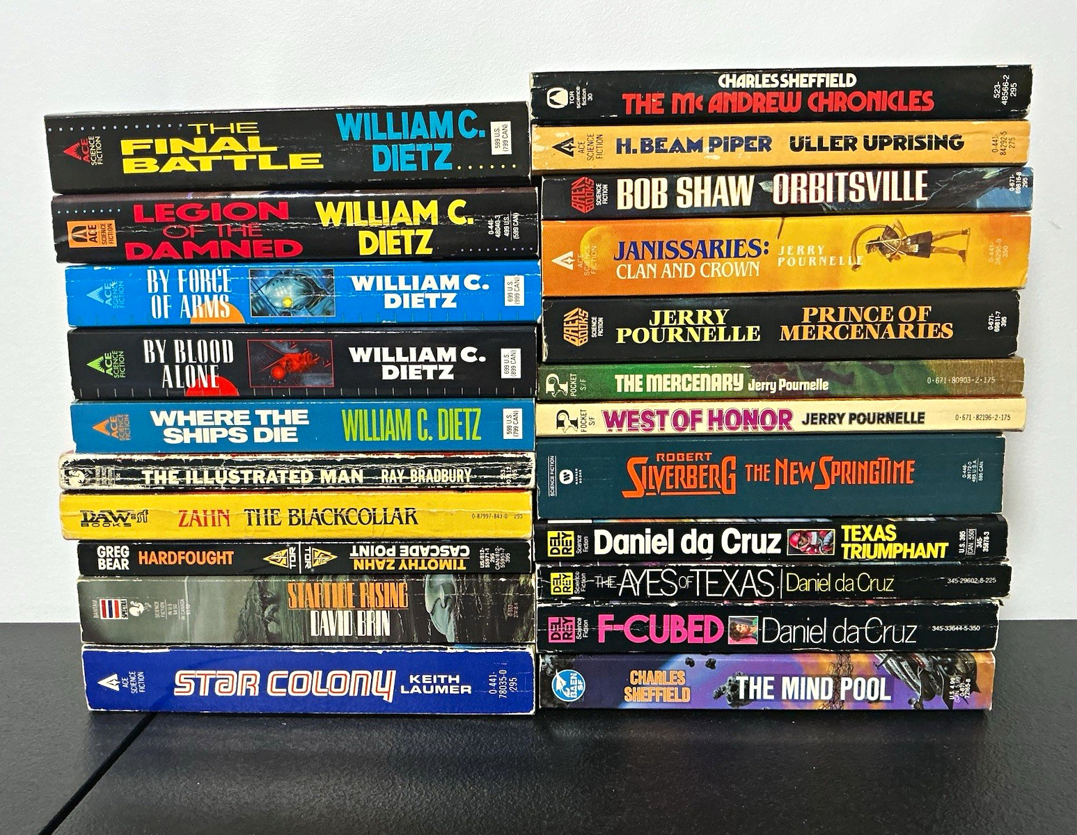 Vintage Lot of 22 Sci-Fi Paperback Books Dietz, Bradbury, Zahn and More #B101