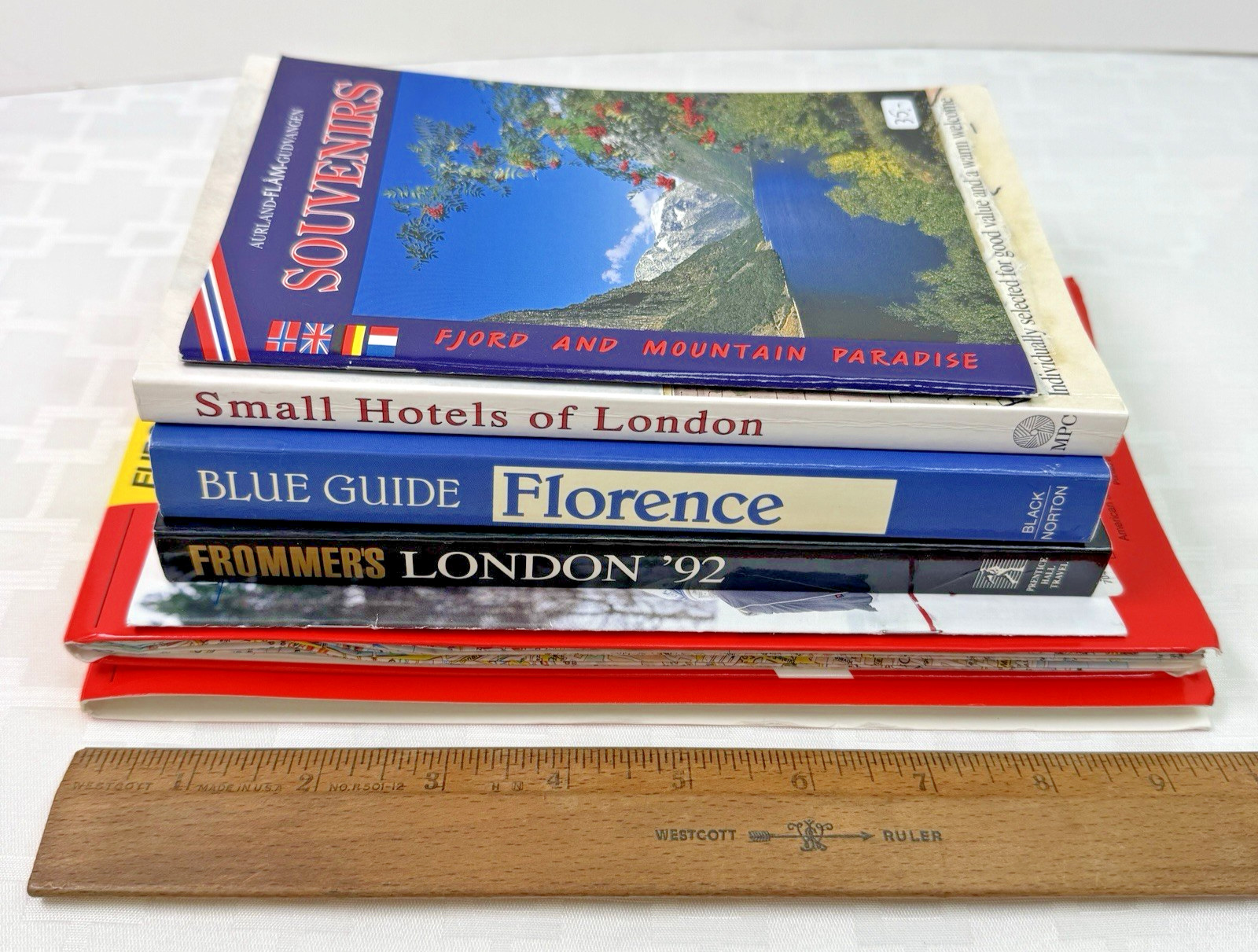 Lot of European Travel Tourist Guide Books Maps London Norway Ireland Florence