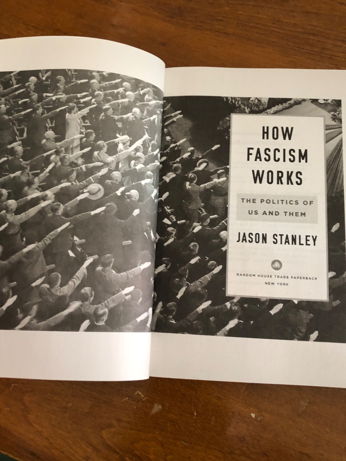 How Fascism Works (Paperback) Jason Stanley The Politics Of Us And Them 2020